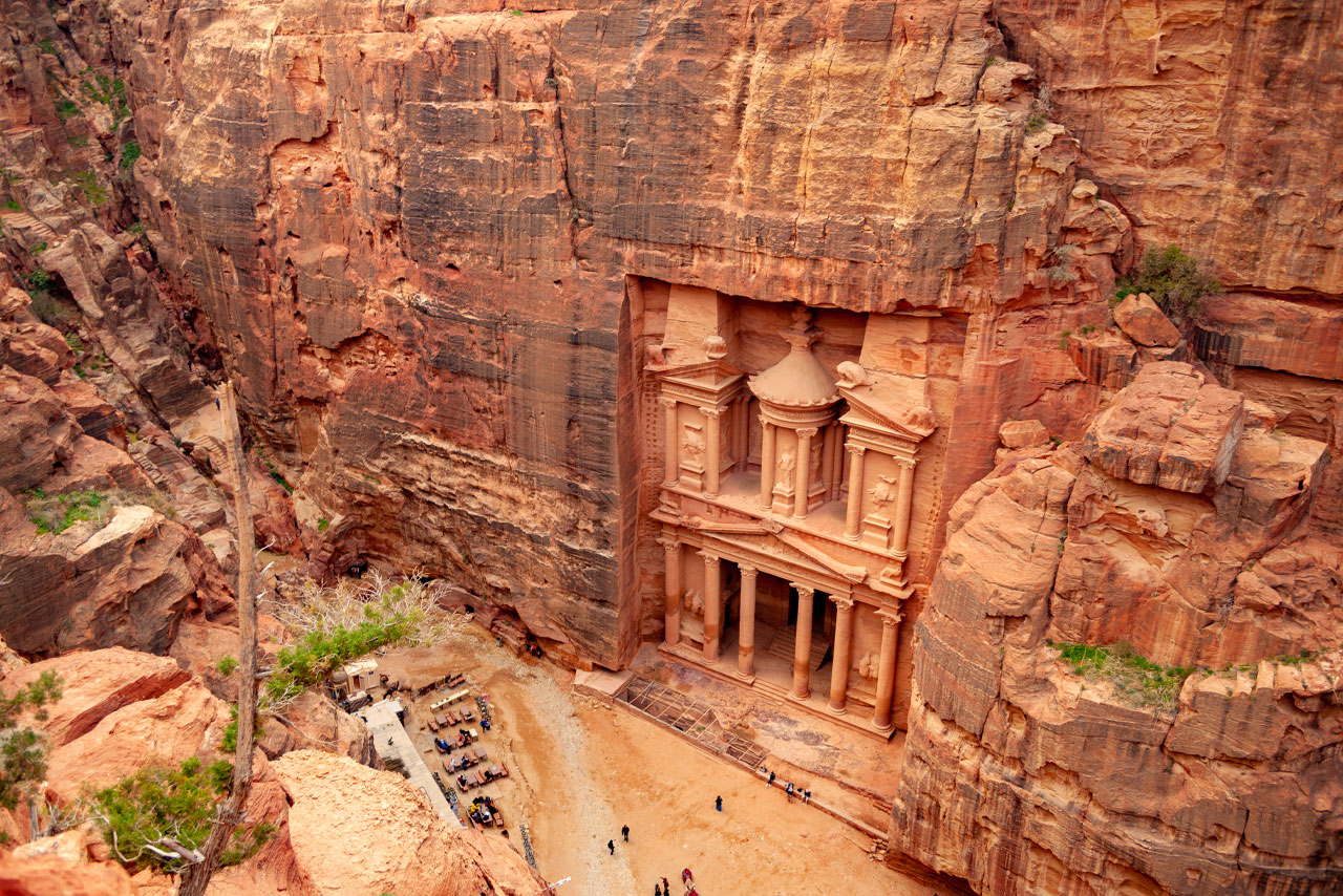 Highlighting Israel and Petra Tour: Crossing from the Holy Land into Jordan